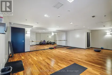 231 Fort York Boulevard Toronto (niagara) ON M5V 1B2