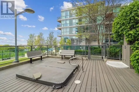 231 Fort York Boulevard Toronto (niagara) ON M5V 1B2