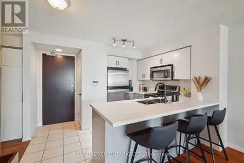 231 Fort York Boulevard Toronto (niagara) ON M5V 1B2