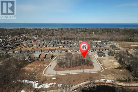 36 Joanne Crescent Wasaga Beach ON L9Z 1R4