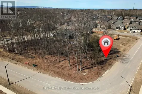 36 Joanne Crescent Wasaga Beach ON L9Z 1R4