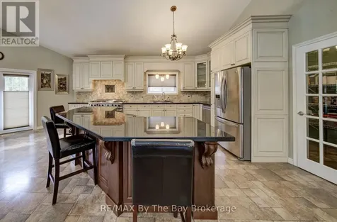 32 Bridlewood Crescent Wasaga Beach ON L9Z 1B4
