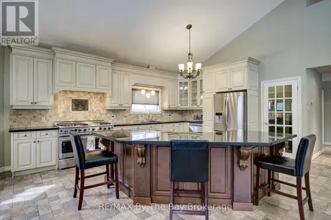 32 Bridlewood Crescent Wasaga Beach ON L9Z 1B4