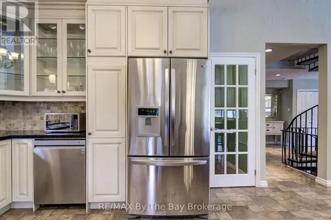 32 Bridlewood Crescent Wasaga Beach ON L9Z 1B4