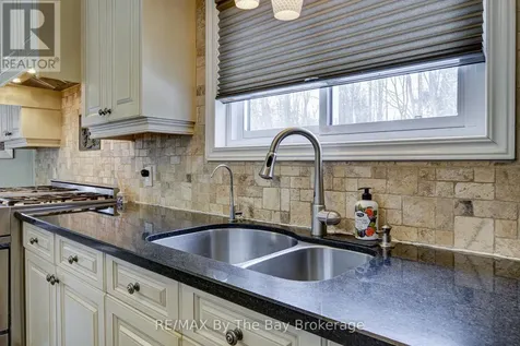 32 Bridlewood Crescent Wasaga Beach ON L9Z 1B4