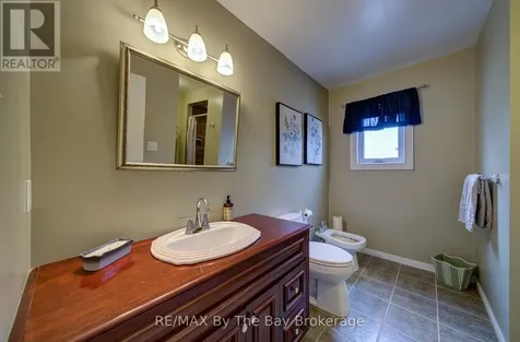 32 Bridlewood Crescent Wasaga Beach ON L9Z 1B4
