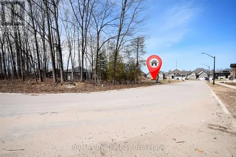 38 Joanne Crescent Wasaga Beach ON L9Z 1R4