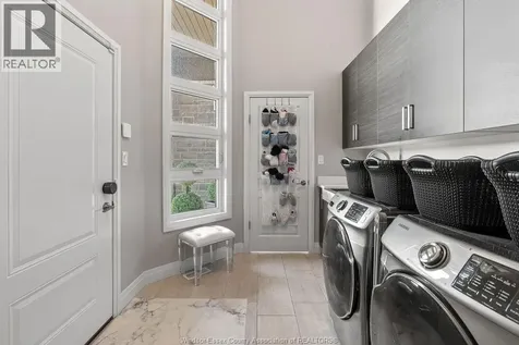 25 Woodland Street Kingsville ON N9Y 0A9