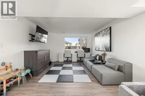 25 Woodland Street Kingsville ON N9Y 0A9