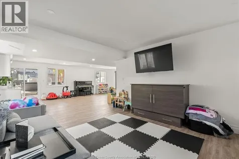 25 Woodland Street Kingsville ON N9Y 0A9