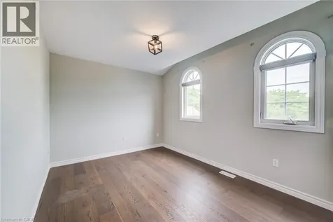 182 Kerwood Drive Cambridge ON N3C 4H7