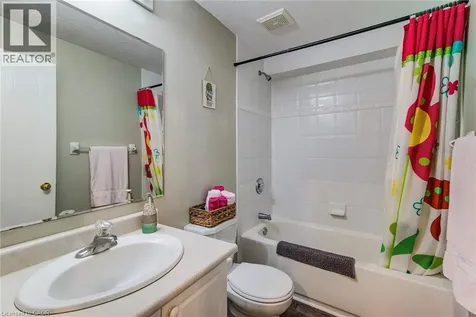 182 Kerwood Drive Cambridge ON N3C 4H7