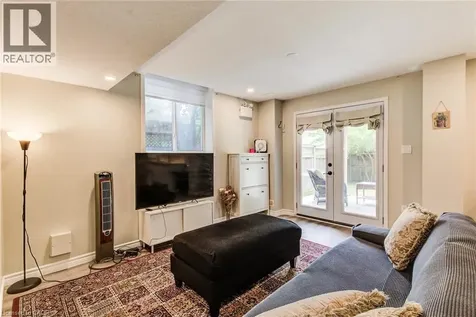 182 Kerwood Drive Cambridge ON N3C 4H7