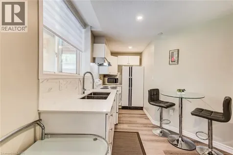 182 Kerwood Drive Cambridge ON N3C 4H7