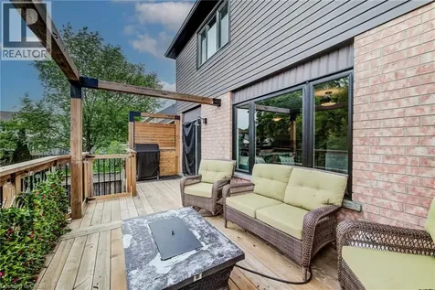 182 Kerwood Drive Cambridge ON N3C 4H7