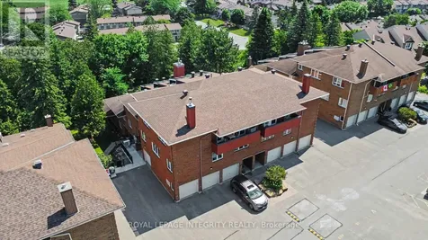 403 Stratas Circuit Ottawa ON K2L 3K6