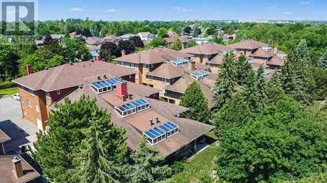 403 Stratas Circuit Ottawa ON K2L 3K6
