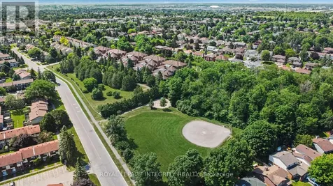 403 Stratas Circuit Ottawa ON K2L 3K6