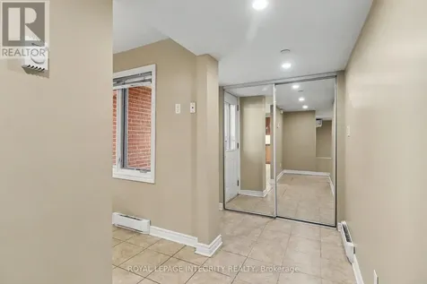 403 Stratas Circuit Ottawa ON K2L 3K6
