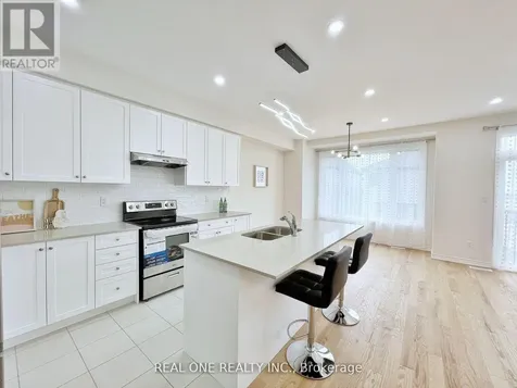 1013 Pisces Trail Pickering ON L0H 1J0