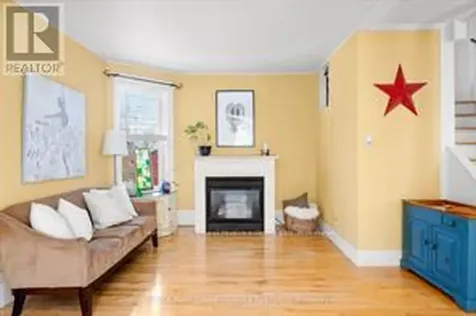 17 Waubeek Street Parry Sound ON P2A 1B8