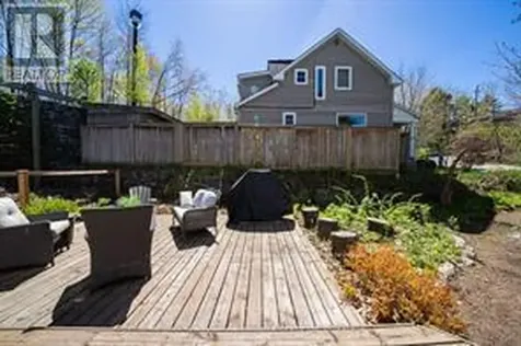 17 Waubeek Street Parry Sound ON P2A 1B8