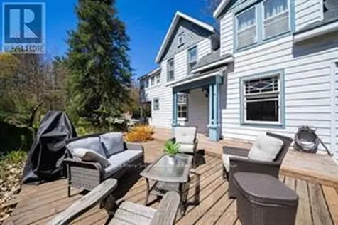 17 Waubeek Street Parry Sound ON P2A 1B8