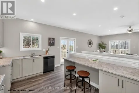90 14 Corners East Tiny ON L9M 2H7