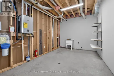 90 14 Corners East Tiny ON L9M 2H7