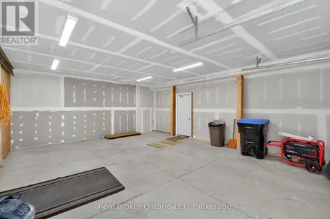 90 14 Corners East Tiny ON L9M 2H7