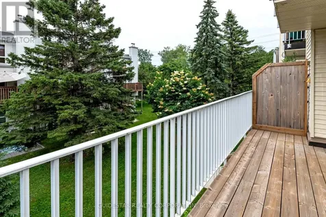 288 Briston Private Ottawa ON K1G 5P9