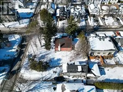 641 Tweedsmuir Avenue Ottawa ON K1Z 5P7