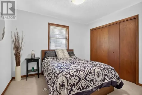 24 Hawthorne Crescent Aylmer ON N5H 3C3