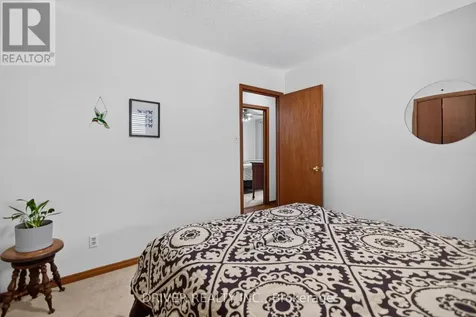 24 Hawthorne Crescent Aylmer ON N5H 3C3