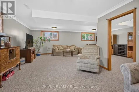 24 Hawthorne Crescent Aylmer ON N5H 3C3