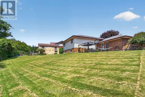 24 Hawthorne Crescent Aylmer ON N5H 3C3