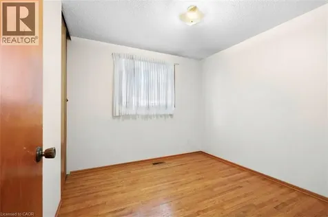 45 Juniper Drive Stoney Creek ON L8E 4C7