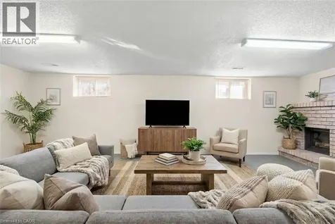 45 Juniper Drive Stoney Creek ON L8E 4C7