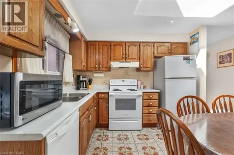 45 Juniper Drive Stoney Creek ON L8E 4C7