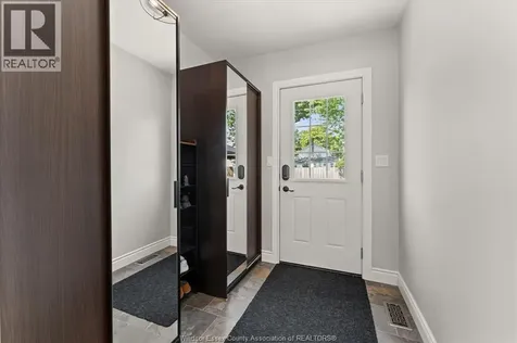 1009 William Street Tecumseh ON N8N 2A5