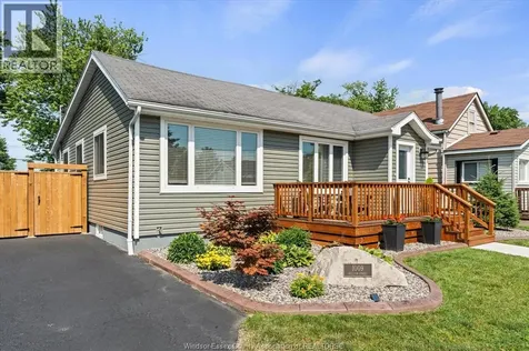 1009 William Street Tecumseh ON N8N 2A5