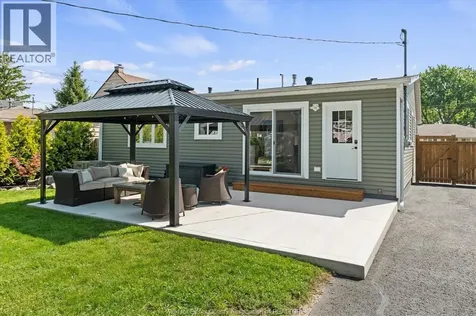 1009 William Street Tecumseh ON N8N 2A5