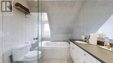 9 Edgedale Road Toronto (north St. James Town) ON M4X 1N5