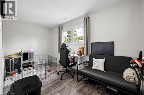154 Graham Crescent Stratford ON N5A 7G5