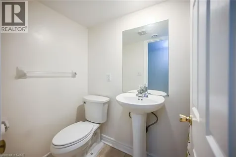 17 West Park Avenue Hamilton ON L3S 3M4