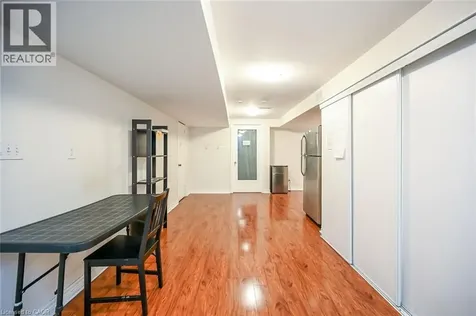 17 West Park Avenue Hamilton ON L3S 3M4