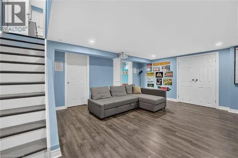 49 Birchpark Drive Grimsby ON L3M 4M9