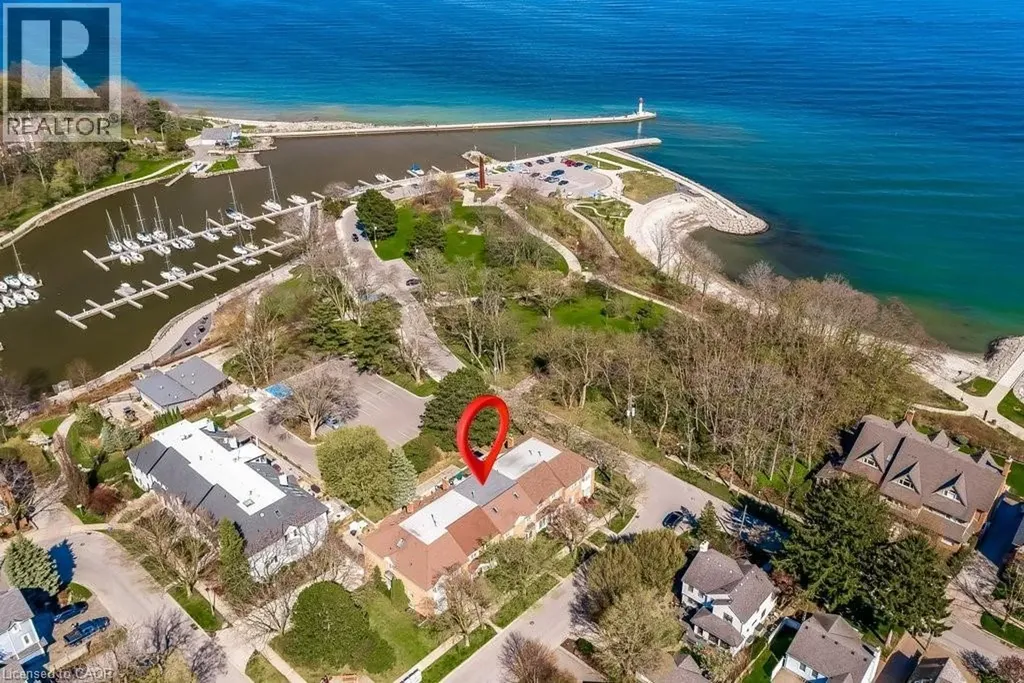 21 Chisholm Street Oakville ON L6K 3W2