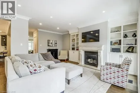 21 Chisholm Street Oakville ON L6K 3W2