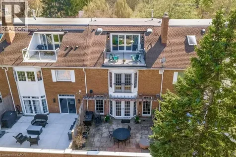 21 Chisholm Street Oakville ON L6K 3W2